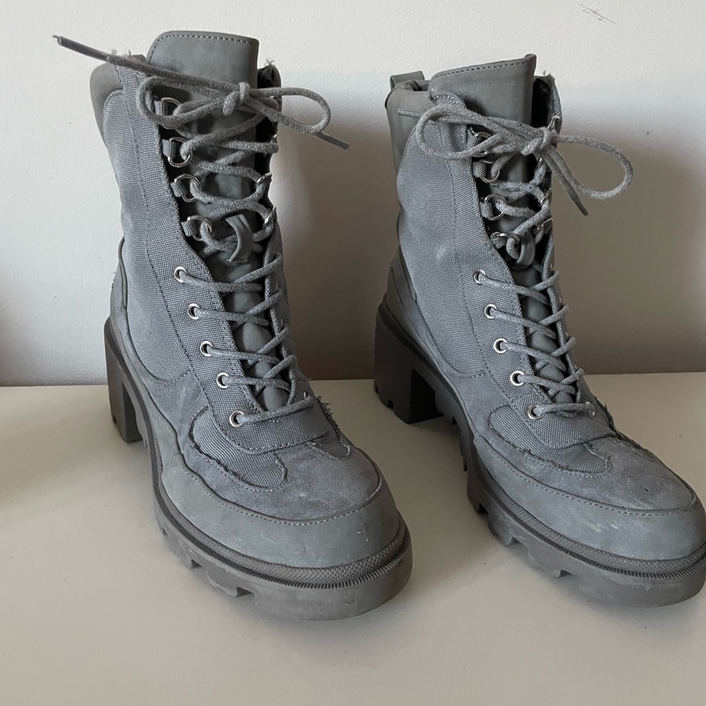 Gray Women's Lace-Up Boots